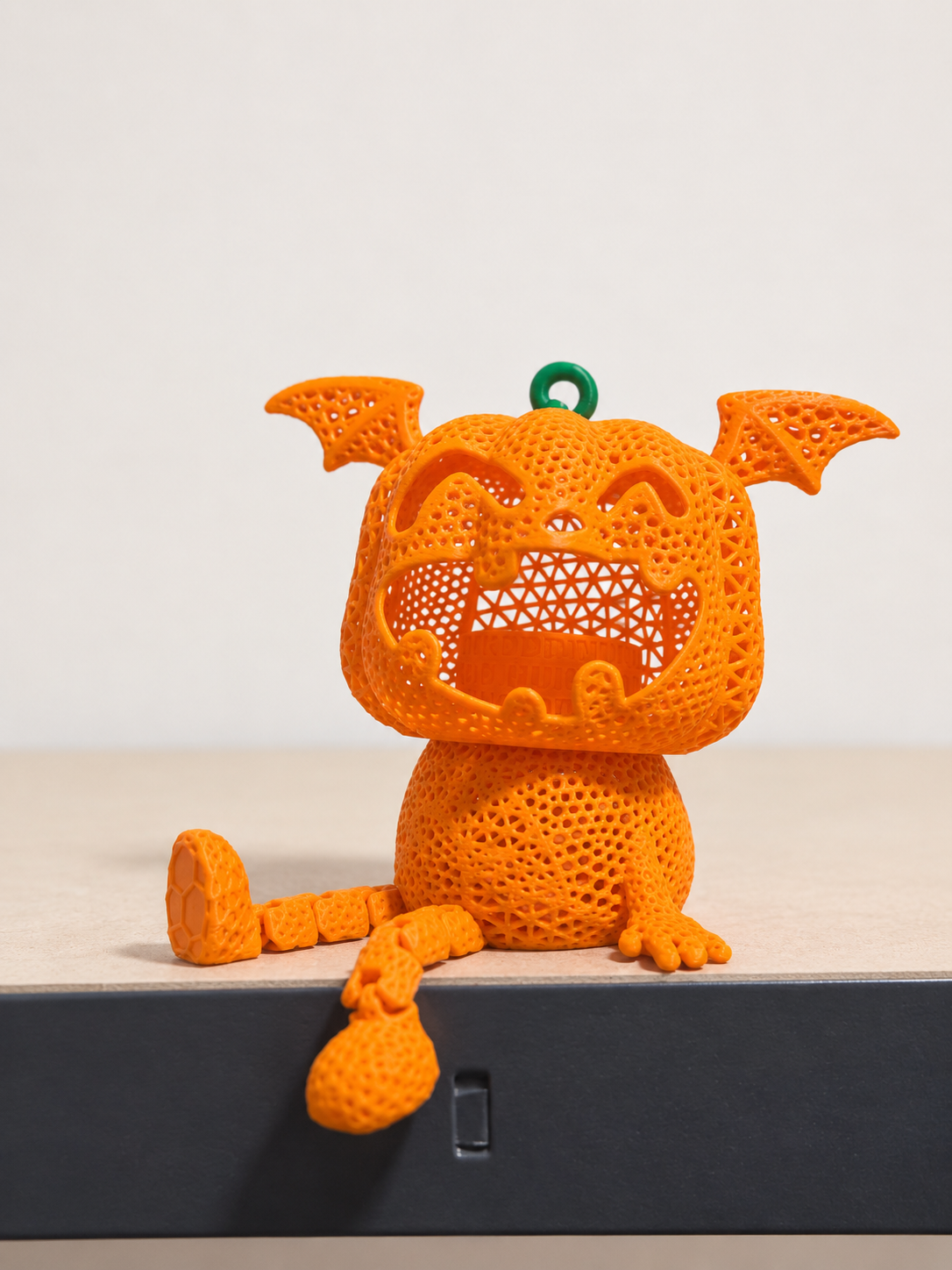 3D-gedruckter Kürbis Kid als Halloween-Deko von KA CREATIONS – Ansicht 3
